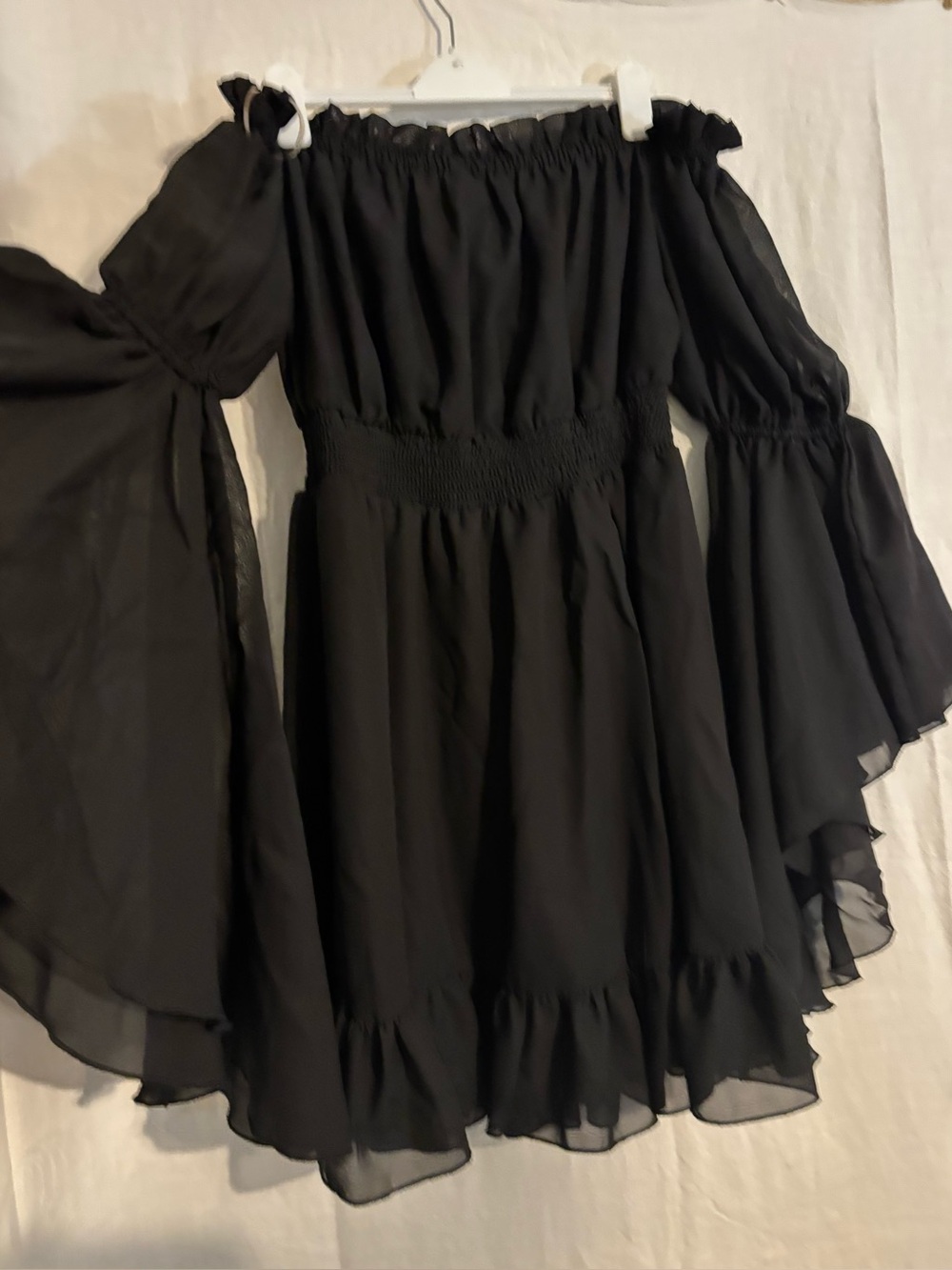 Live 4 truth off shoulder bell sleeve dress size 1X